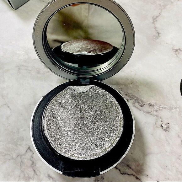 MAC Cosmetics • Studio Fix Tech • Cream-to-Powder Foundation C4.5 - Picture 5 of 10